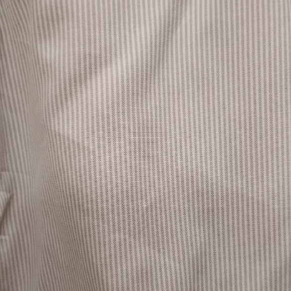 Roundtree & Yorke Tan Casual Button Down Shirt Men's 100 Cotton Striped Button D - Picture 10 of 10